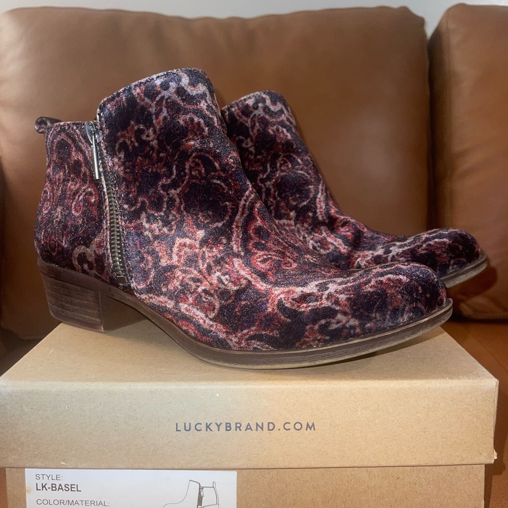 Lucky Brand Basel Ankle Boots in Black Multi Velvet Womens 7.5